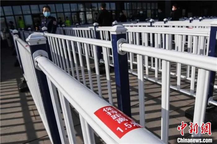 參觀時保持安全距離。(資料圖)秦始皇帝陵博物院