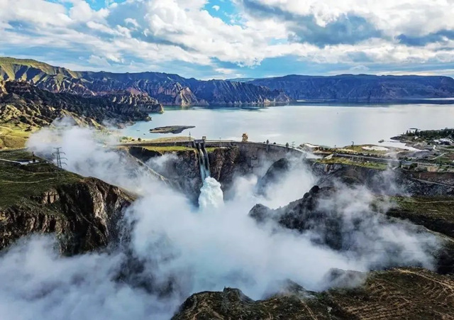 圣潔海南。青海省文化和旅游廳供圖