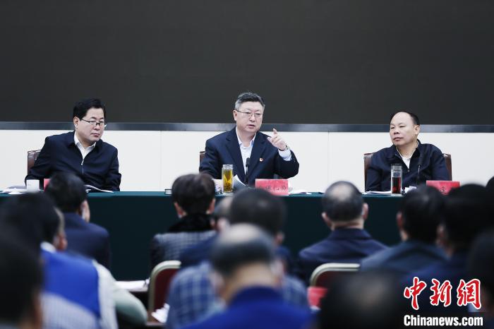 青海：“創(chuàng)新+融合”種好民族團(tuán)結(jié)“試驗田”