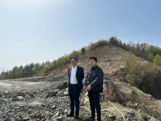 349e38956d81c1fe410f5385bb19769