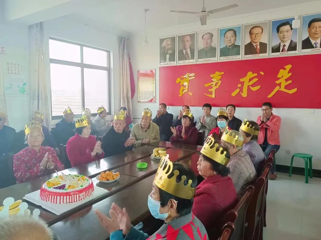 9ced74f367af2aa8d9d8ab59cba4a2c.jpg 圖片