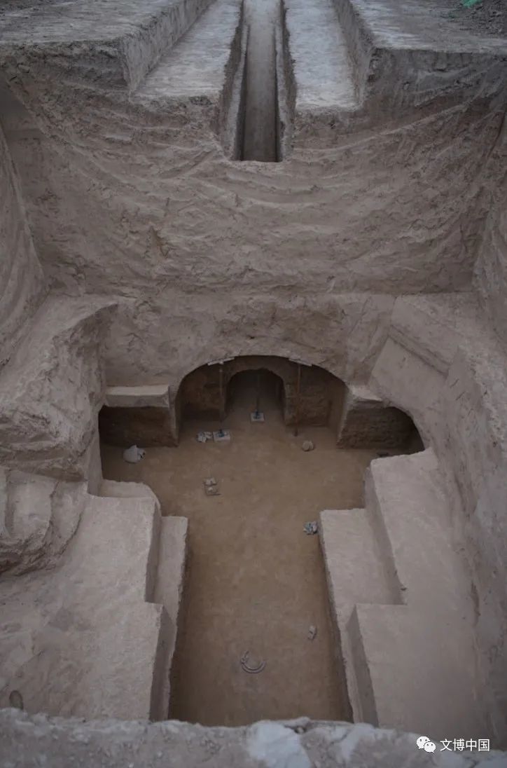 圖2 M3015全景(西-東) 圖2 M3015全景(西-東)