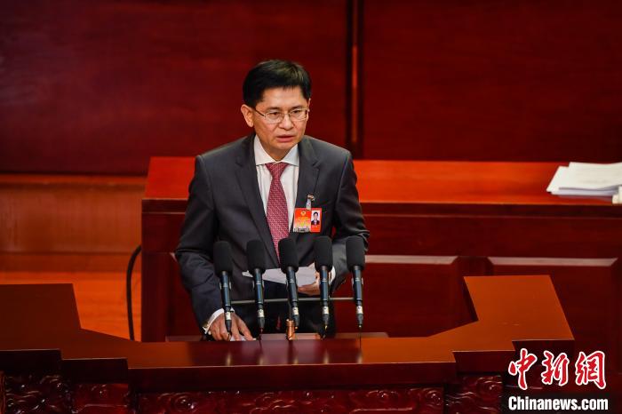 藍天立任廣西壯族自治區(qū)代主席