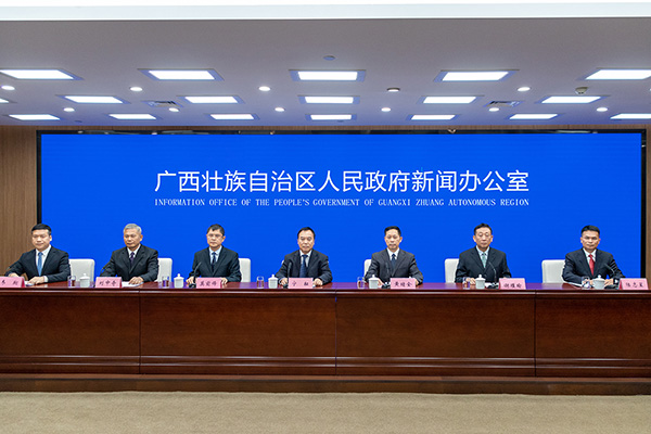 新聞發(fā)布會現(xiàn)場。徐家亮攝