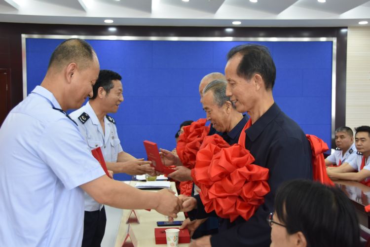 簡篇-寶雞市鳳翔區(qū)稅務(wù)局召開慶祝中國共產(chǎn)黨成立102周年暨七一“兩優(yōu)一先”表彰大會