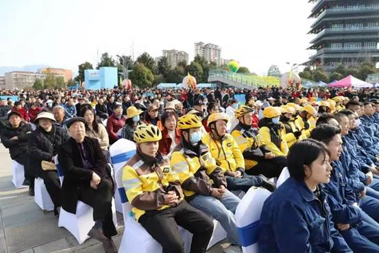 39f2c0e87551c69c82f62ee55451e40