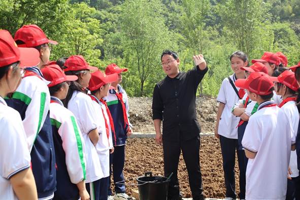 圖示, 示意圖

中度可信度描述已自動生成:ver1