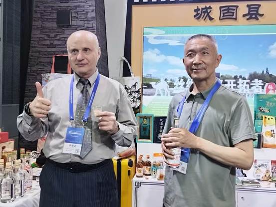 19fd94dd2eceb40b05755e1dfe07b0e