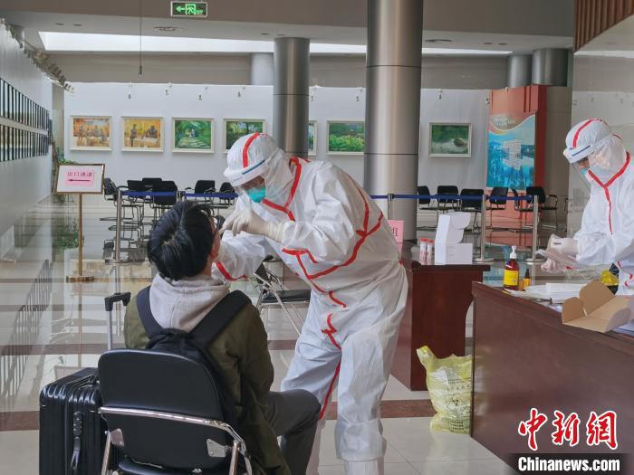 廣西“兩會”實行閉環(huán)管理港澳政協(xié)委員可“云端”履職