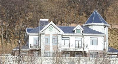 各地辦公室整改現(xiàn)形式主義：打隔斷仍局長(zhǎng)專用